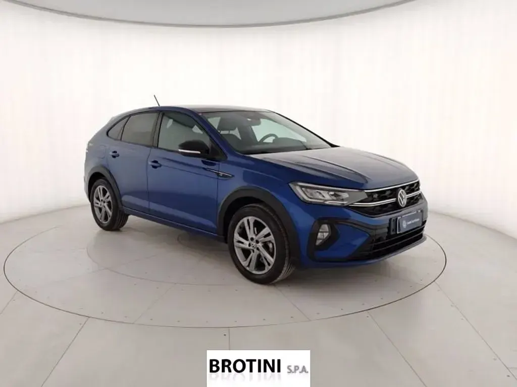 Usata VW Taigo R-line 110 CV (80 kW) 2023 Blu metallizzato SUV