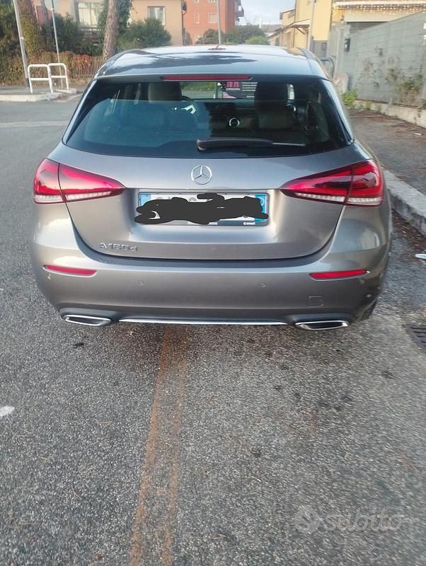 Usata Mercedes A180 136 CV (100 kW) 2023 Grigio Berlina