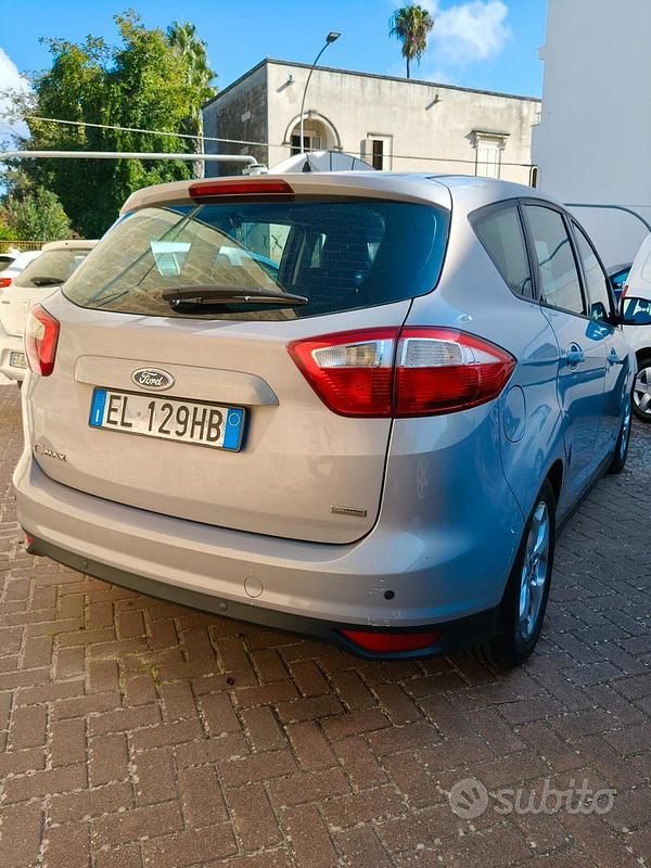 Begagnad Ford C-MAX Titanium 150 HK (110 kW) 2012 Grå Minibuss