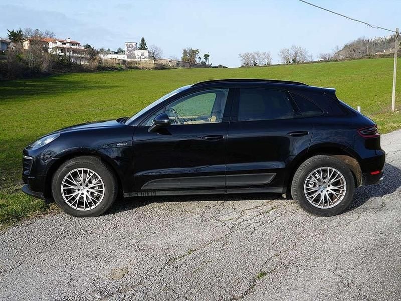 Usata Porsche Macan 250 CV (183 kW) 2016 Nero SUV