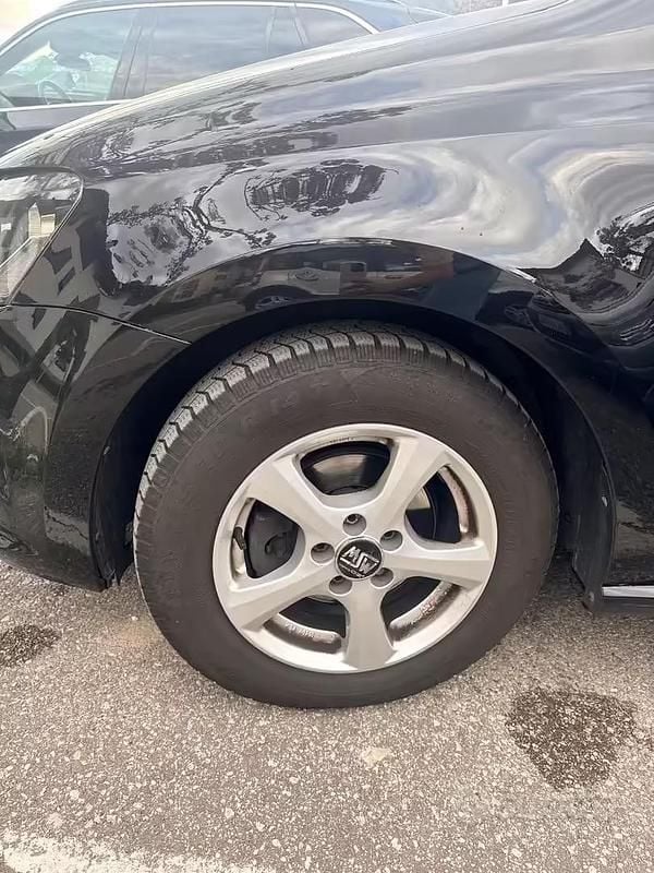 Usata VW Polo 90 CV (66 kW) 2016 Nero Utilitaria