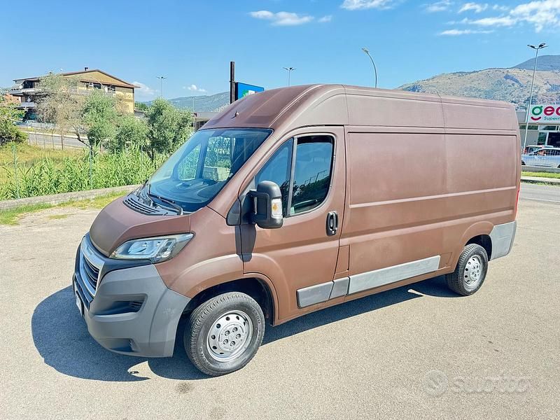 Usata Peugeot Boxer 130 CV (95 kW) 2016 Marrone Furgone