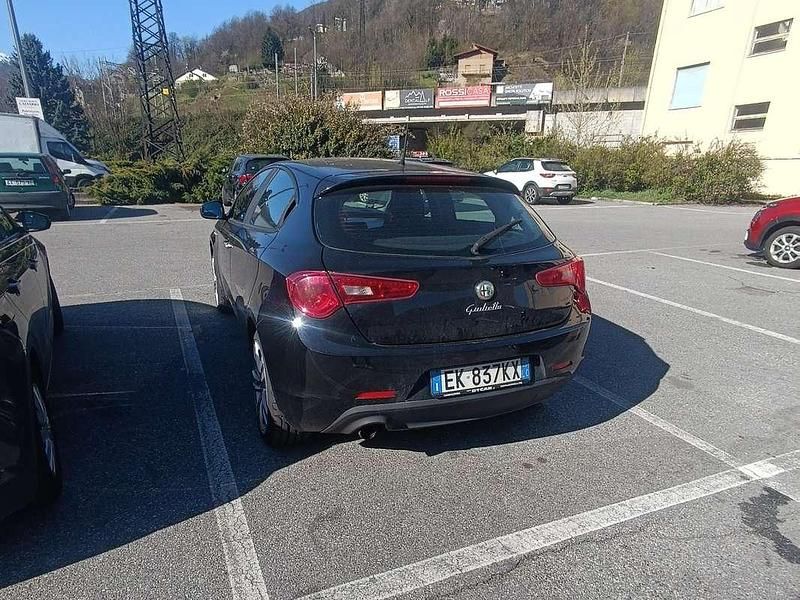 Usata Alfa Romeo Giulietta Progression 170 CV (125 kW) 2012 Nero Utilitaria
