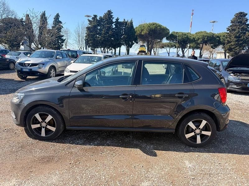 Usata VW Polo Comfortline 75 CV (55 kW) 2014 Grigio Berlina