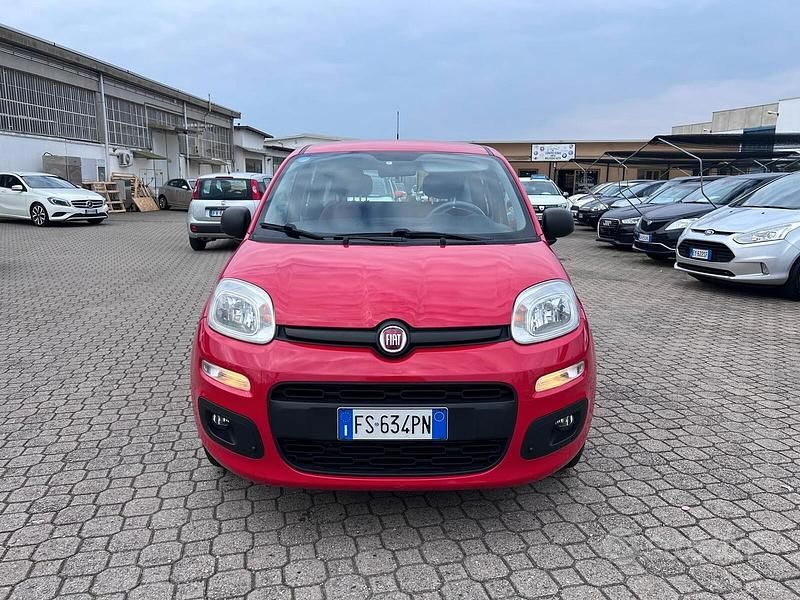 Usata Fiat Panda Lounge 95 CV (69 kW) 2018 Rosso Utilitaria