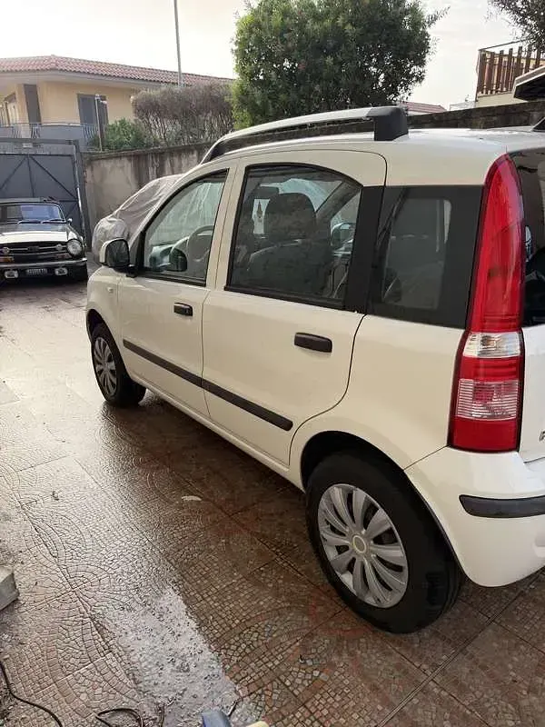 Usata Fiat Panda Dynamic 60 CV (44 kW) 2010 Bianco Utilitaria