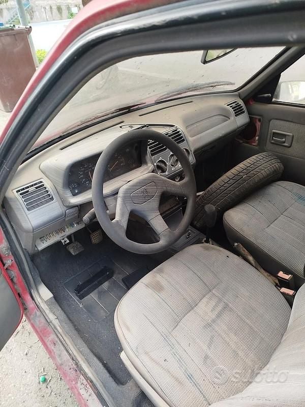 Usata Peugeot 205 GT 83 CV (61 kW) 1990 Rosso Utilitaria