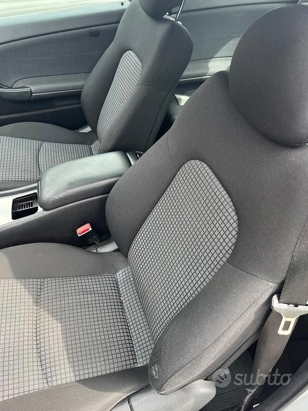 Usata Mercedes C200 Avantgarde 122 CV (89 kW) 2005 Grigio Coupé