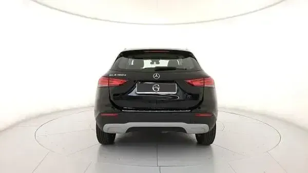 Usata Mercedes GLA180 Executive 116 CV (85 kW) 2023 Nero SUV