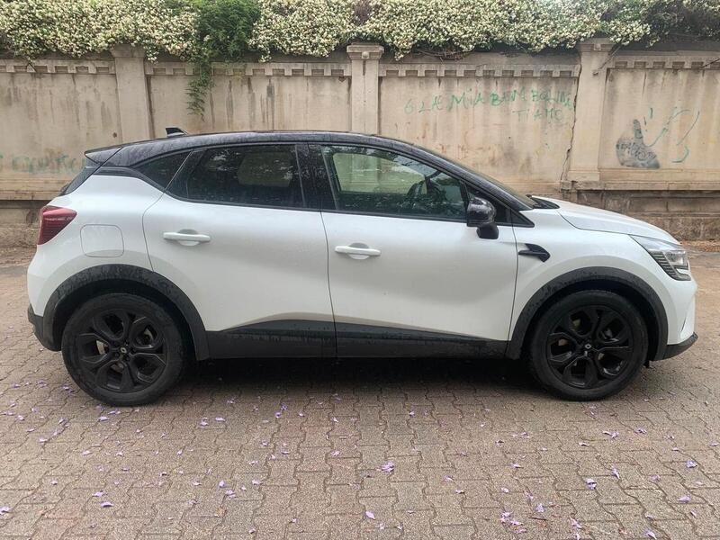 Usata Renault Captur Rive Gauche 160 CV (117 kW) 2022 Bianco SUV
