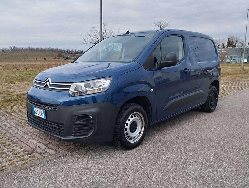 Usata Citroën Berlingo 101 CV (74 kW) 2020 Blu/azzurro Monovolume