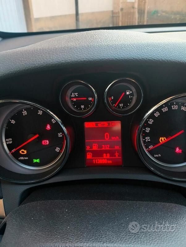 Usata Opel Mokka 136 CV (100 kW) 2016 Grigio SUV