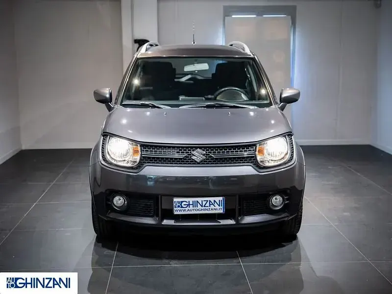Usata Suzuki Ignis 90 CV (66 kW) 2017 Grigio scuro SUV