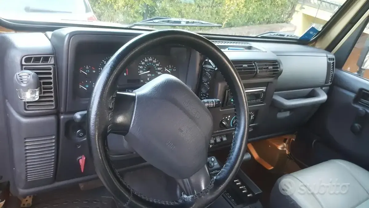 Usata Jeep Wrangler 177 CV (130 kW) 2001 SUV