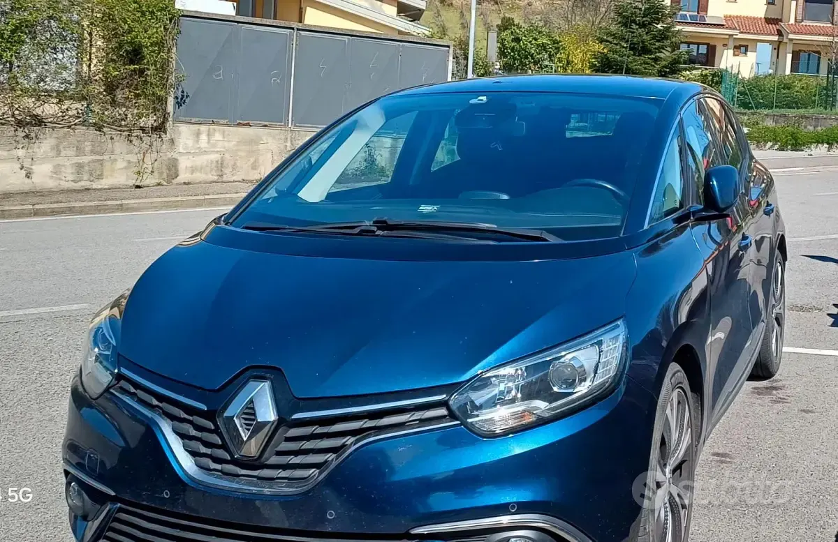 Usata Renault Scénic 110 CV (80 kW) 2017 Blu Monovolume