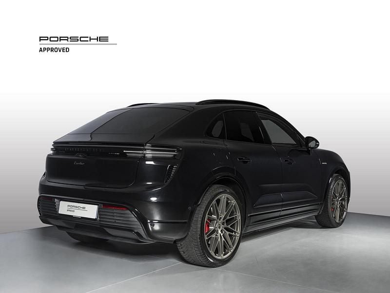 Usata Porsche Macan Turbo 469 kW (639 CV) 2024 Nero jet metallizzato SUV