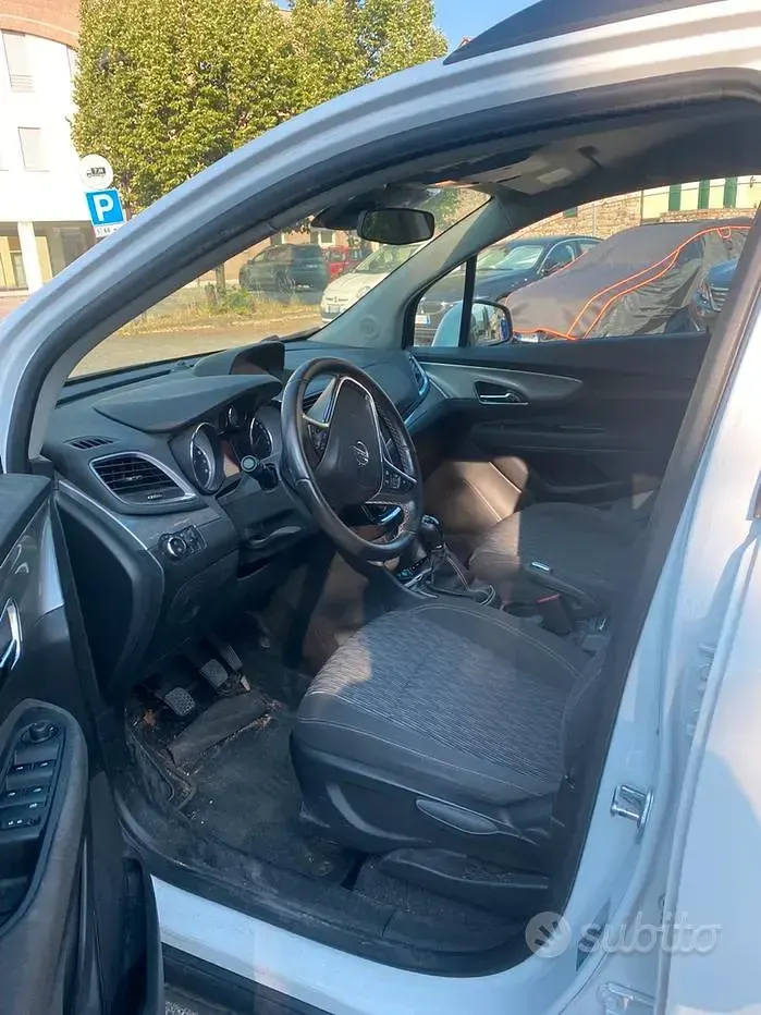 Usata Opel Mokka 116 CV (85 kW) 2013 Bianco SUV
