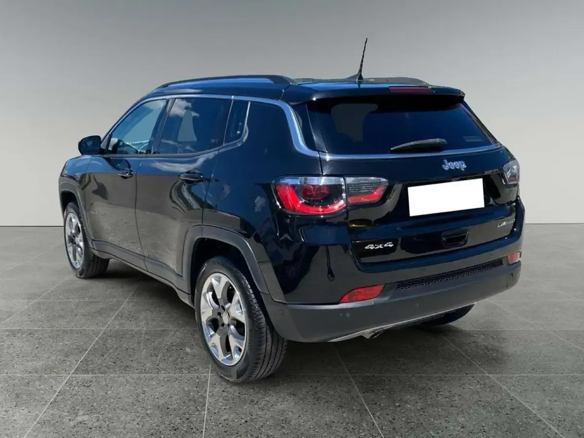 Usata Jeep Compass Limited 140 CV (102 kW) 2020 Nero SUV