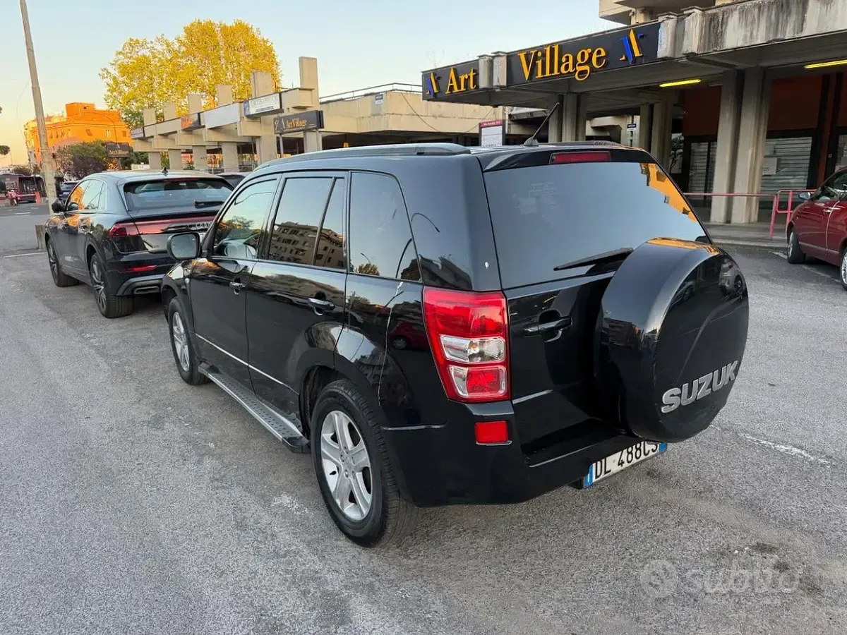Usata Suzuki Grand Vitara 129 CV (94 kW) 2008 Nero SUV