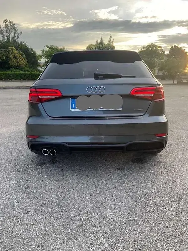 Usata Audi A3 S-Line 190 CV (139 kW) 2018 Grigio Berlina