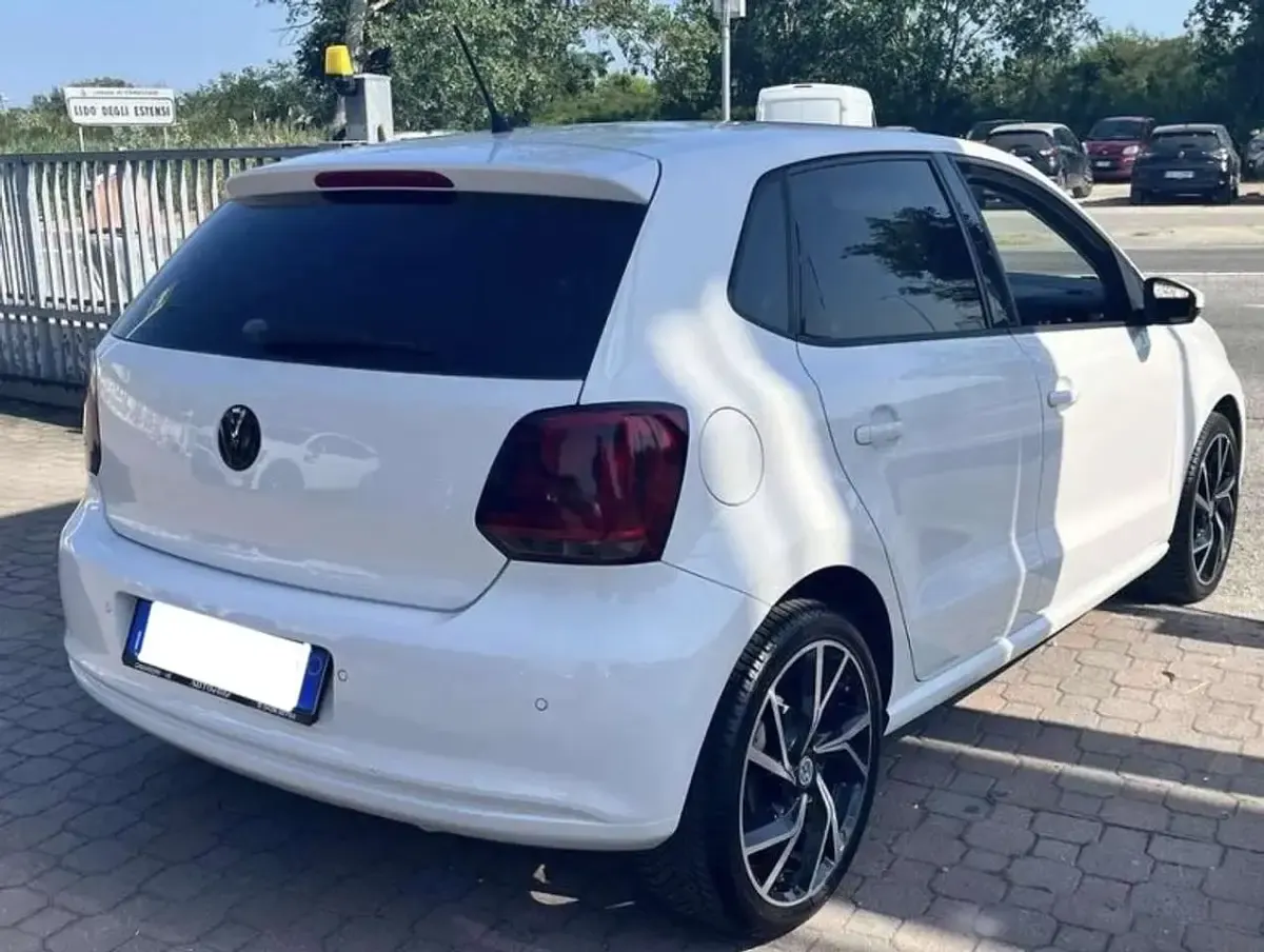 Usata VW Polo 75 CV (55 kW) 2014 Bianco Berlina