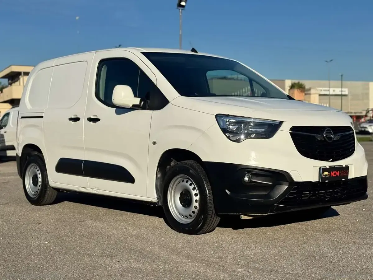 Usata Opel Combo S 102 CV (75 kW) 2018 Bianco Monovolume