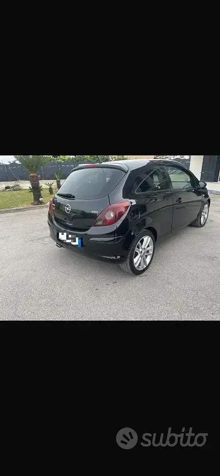 Usata Opel Corsa 75 CV (55 kW) 2009 Nero Utilitaria