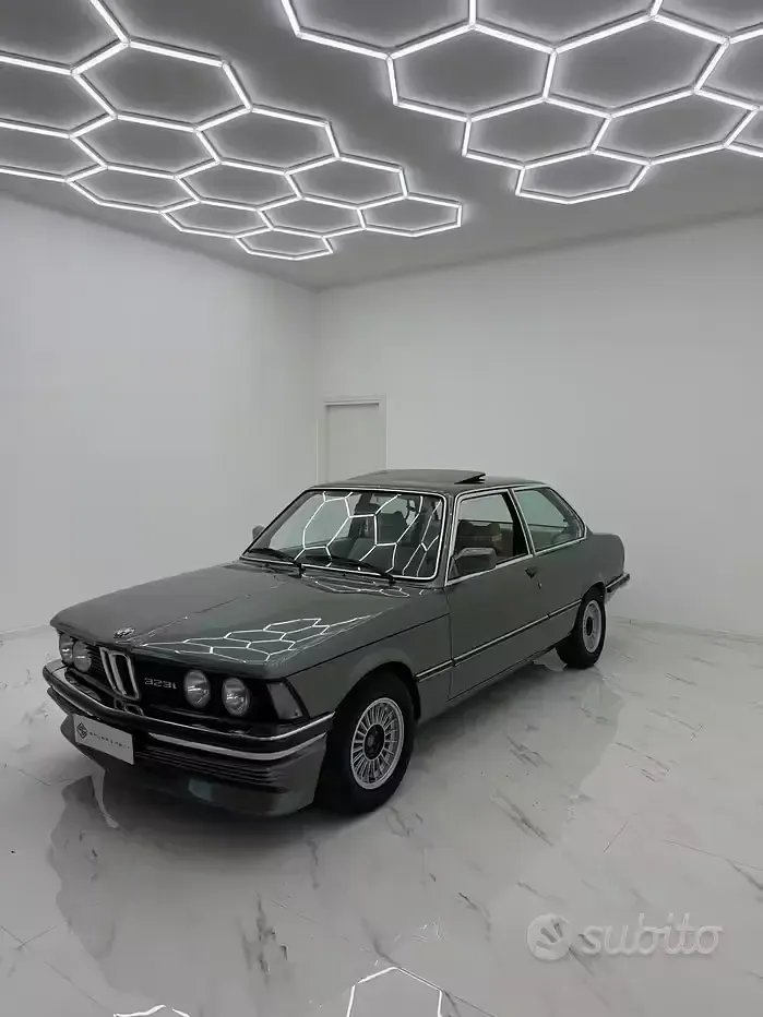 Usata BMW 323 Efficient Dynamics 122 CV (89 kW) 1980 Berlina
