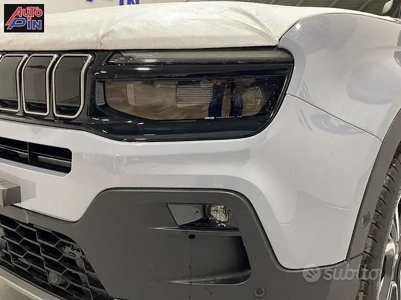 Nuova Jeep Avenger Summit 100 CV (73 kW) 2026 SUV