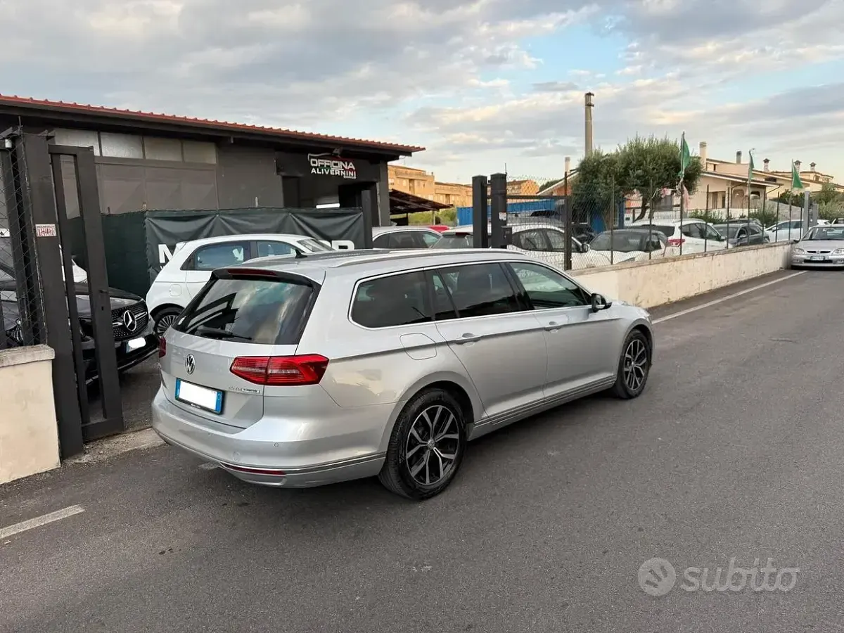 Usata VW Passat 150 CV (110 kW) 2015 Grigio Station wagon