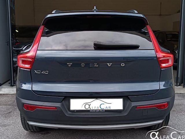 Usata Volvo XC40 Inscription 179 CV (131 kW) 2022 Blu SUV