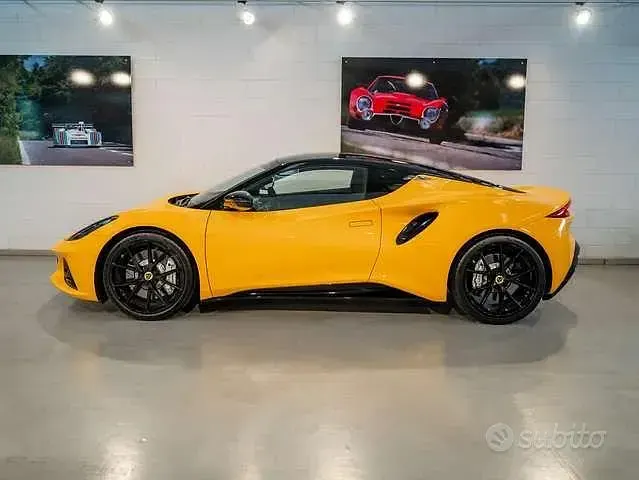 Nuova Lotus Emira 360 CV (264 kW) 2025 Giallo Coupé