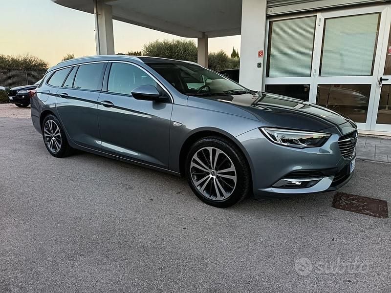 Usata Opel Insignia Cosmo 170 CV (125 kW) 2017 Grigio Station wagon