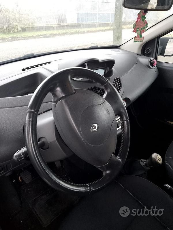 Usata Renault Twingo 75 CV (55 kW) 2011 Nero Utilitaria