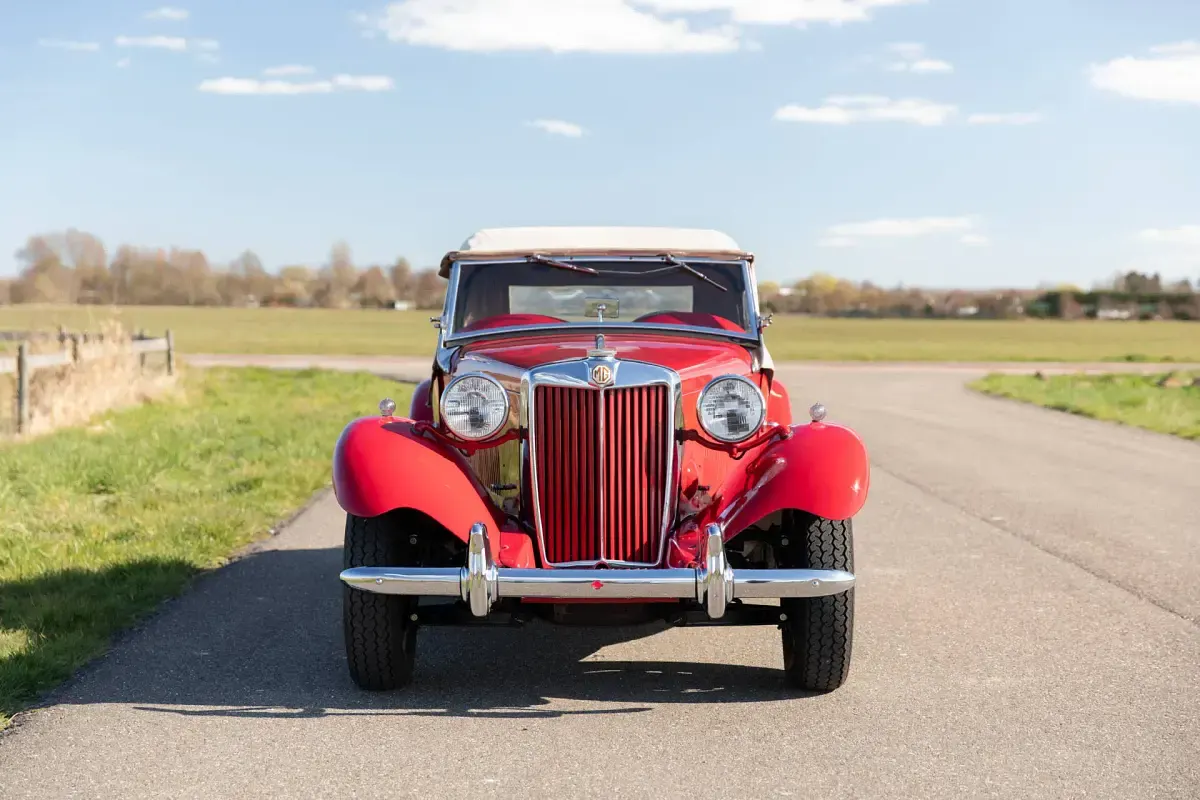 Usata MG TD 54 CV (39 kW) 1952 Rosso Cabrio