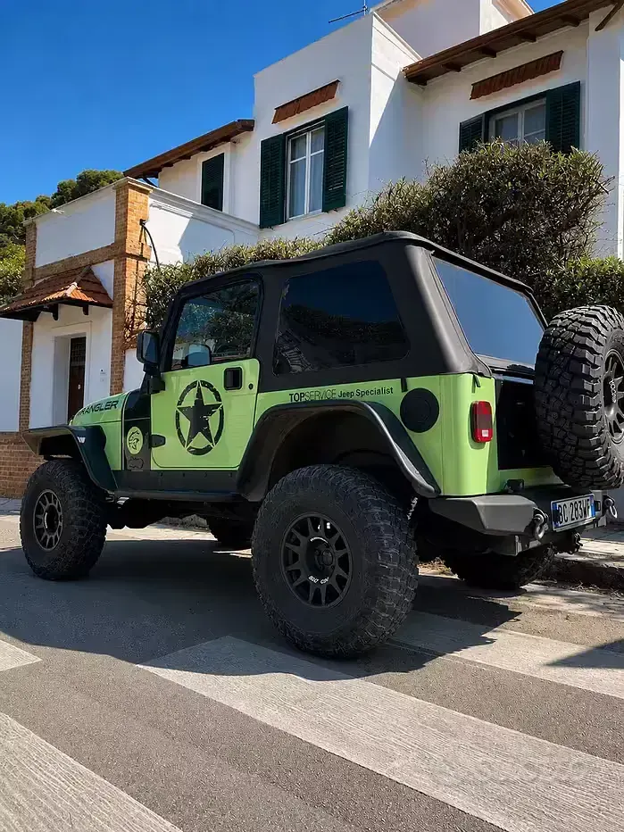 Usata Jeep Wrangler 118 CV (86 kW) 1999 Verde SUV
