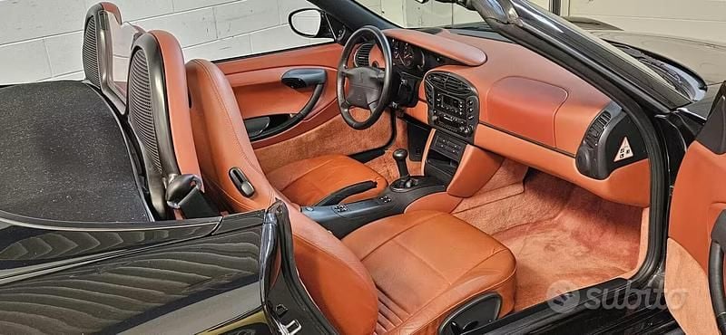 Usata Porsche Boxster 204 CV (150 kW) 1998 Nero Cabrio