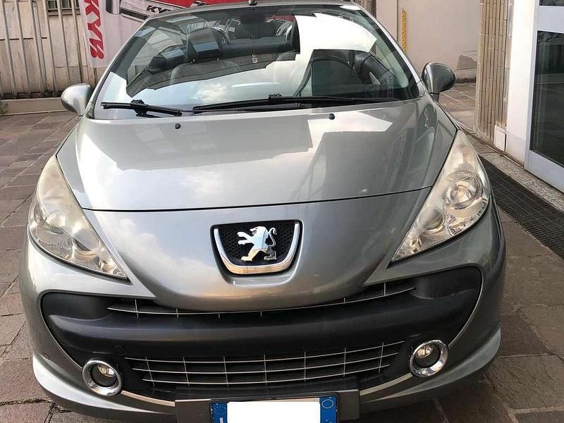 Bronzo Usata 2008 Peugeot 207 CC Roland Garros Cabrio | 4700 € - Immagine 1/4