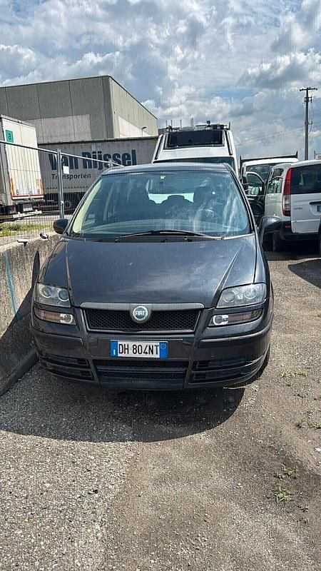 Usata Fiat Ulysse Active 120 CV (88 kW) 2007 Nero Monovolume