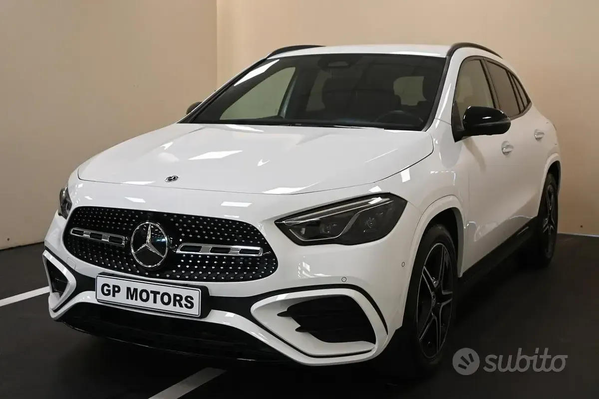 Usata Mercedes GLA180 116 CV (85 kW) 2024 Bianco SUV
