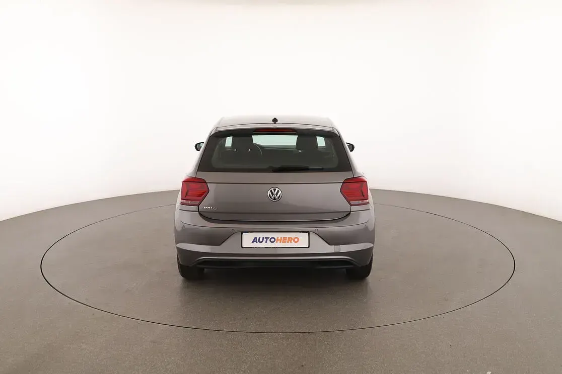 Usata VW Polo Comfortline 80 CV (58 kW) 2020 Grigio Utilitaria