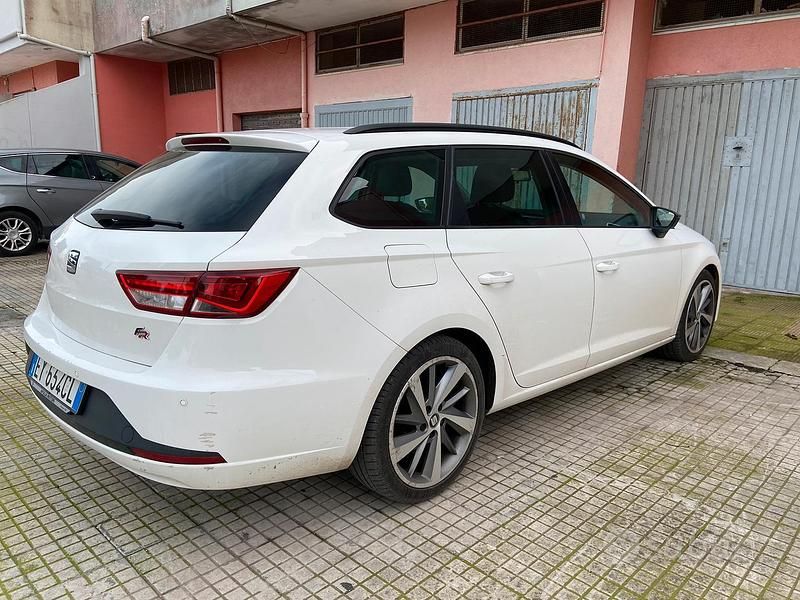 Usata Seat Leon FR 150 CV (110 kW) 2015 Bianco Station wagon