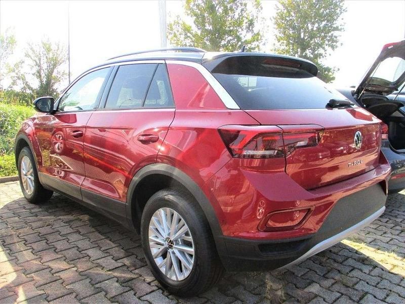 Nuova VW T-Roc Life 110 CV (80 kW) 2026 Rosso SUV