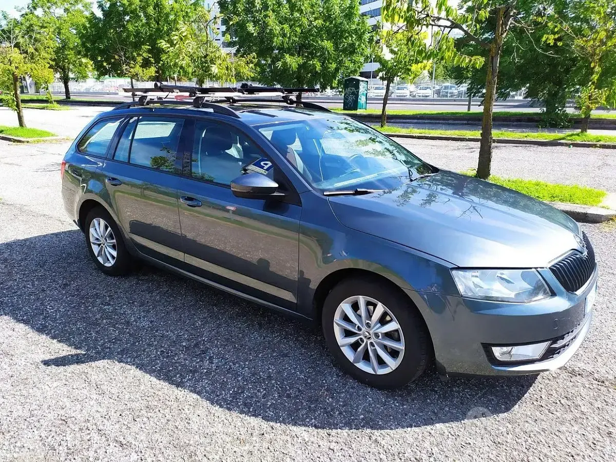 Usata Skoda Octavia Executive 110 CV (80 kW) 2015 Grigio Station wagon