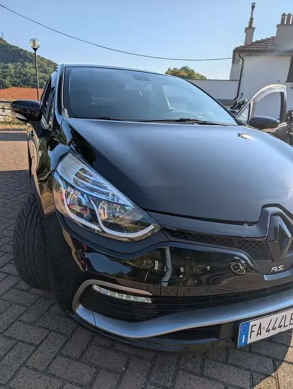 Usata Renault Clio IV R.S. 200 CV (147 kW) 2015 Berlina