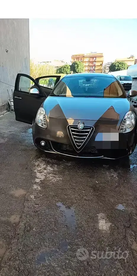 Usata Alfa Romeo Giulietta 105 CV (77 kW) 2013 Grigio Utilitaria
