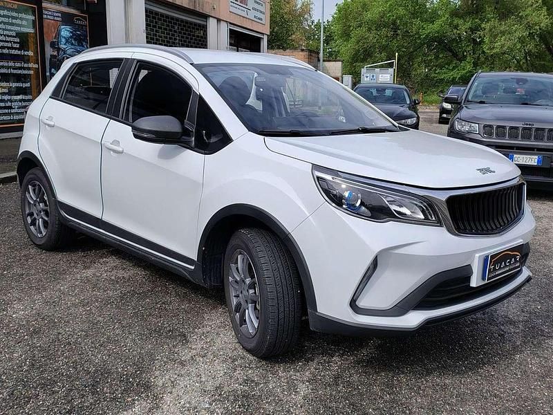 Usata EMC Wave 2 103 CV (75 kW) 2025 Bianco SUV