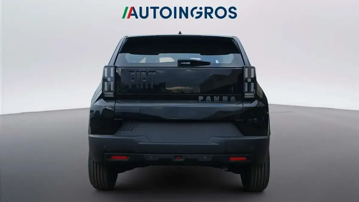 Nuova Fiat Grande Panda Icon 101 CV (74 kW) 2026 Nero Utilitaria