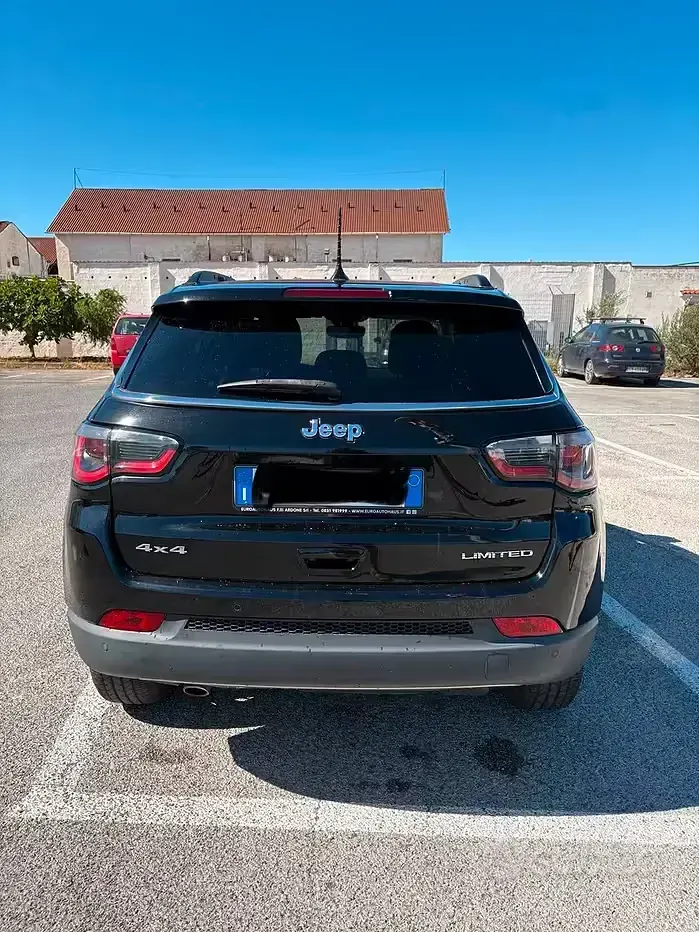 Usata Jeep Compass 140 CV (102 kW) 2019 Nero SUV