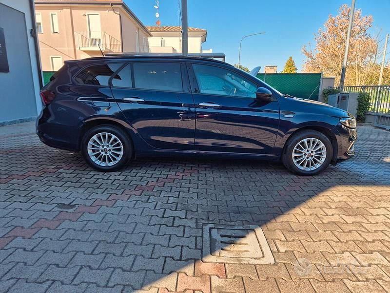 Usata Fiat Tipo Life 131 CV (96 kW) 2022 Blu Station wagon